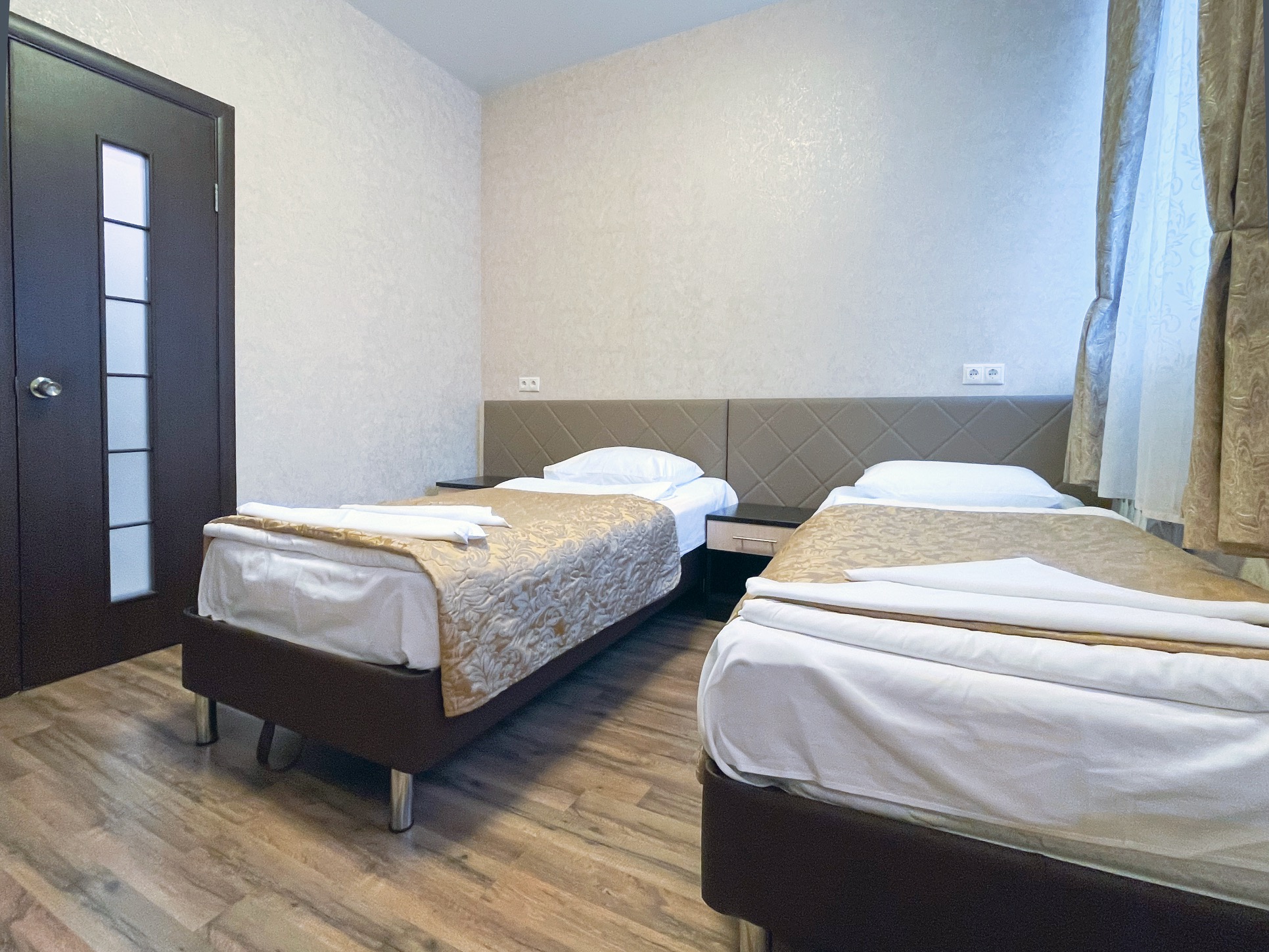 Летние скидки на стандартный двухместный номер с удобствами